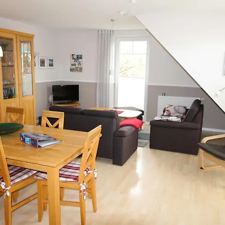 Elsa 11, Nur 150 M Vom Entfernt *